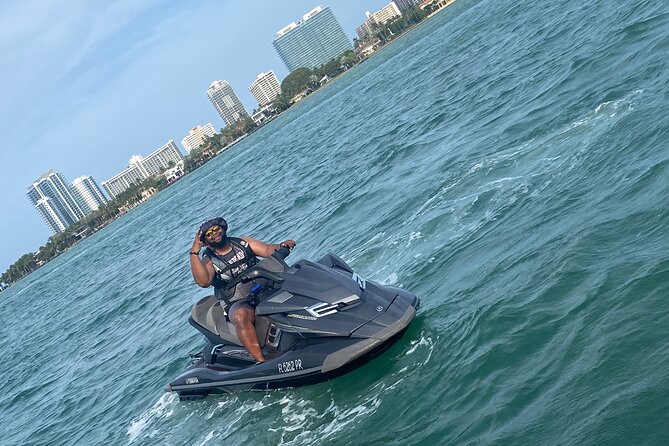 1-Hour Jet ski Ride in Miami, Florida - From iPaddle Miami to Biscayne Bay: how the ride starts