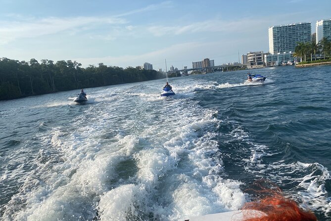 1-Hour Jet ski Ride in Miami, Florida - Sightseeing around Bayside, Downtown Miami, and the sandbar area