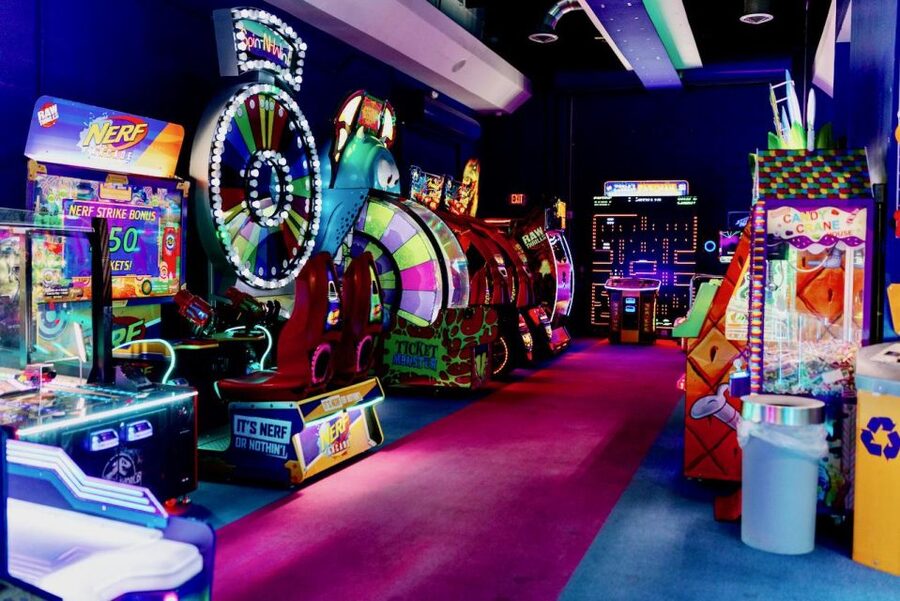 1 Hour of Unlimited Attractions & Arcade Games - Price check: $32 can be fair, if you use the hour well