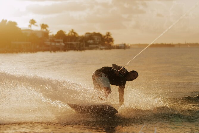 1-Hour Private Wakeboard Lesson in Miami Beach - Your One-Hour Itinerary: From Dock to Return