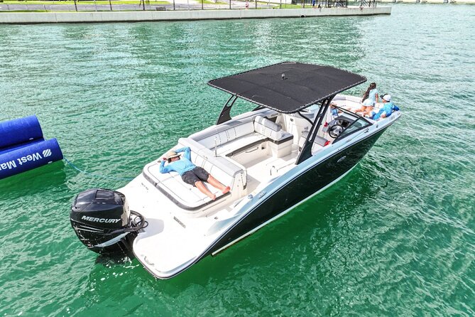 2-Hours Private Miami Boat Tour With Champagne - Miami Marketplace and Hard Rock Casino on the Bay