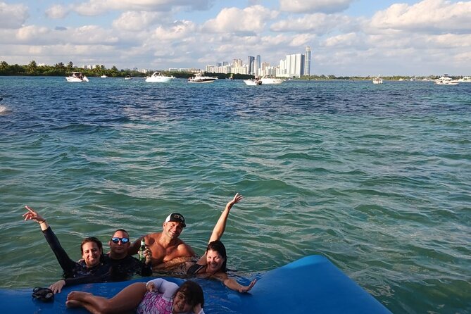 2-Hours Private Miami Boat Tour With Champagne - Sunset vs sightseeing: when timing makes the difference