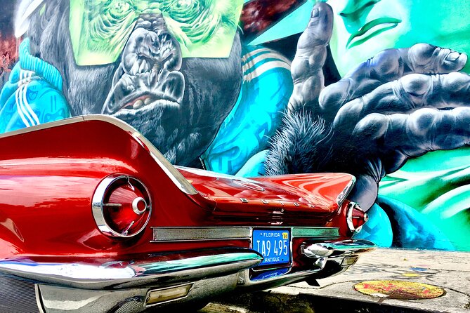 2H Private Classic Car Tour Miami Beach & Wynwood - Design District and luxury-brand watching, without the shopping pressure