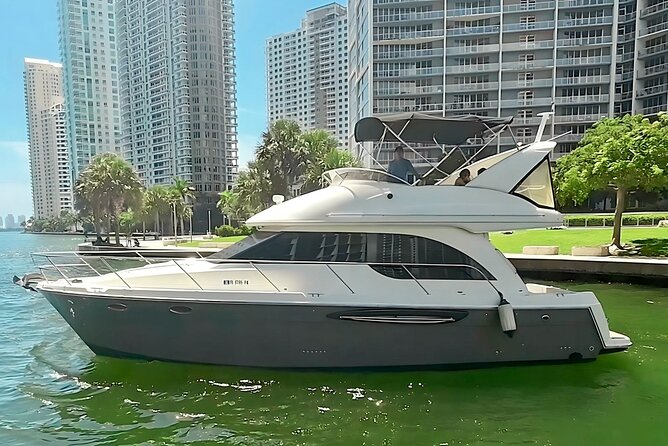 4-Hour 42 Meridian Yacht Rental with Captain in Miami Florida - Where You Meet: 2215 NW 14th St in Miami