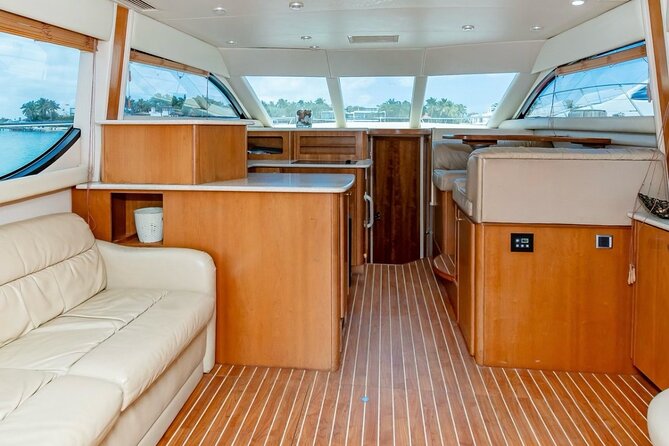 4-Hour 42 Meridian Yacht Rental with Captain in Miami Florida - The Captain Setup: You Choose the Plan, They Run the Boat