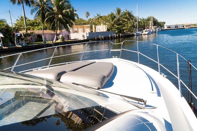 40' Sealine Cruise with Captain and Stew - Planning your route: you decide, and the captain guides the best angles