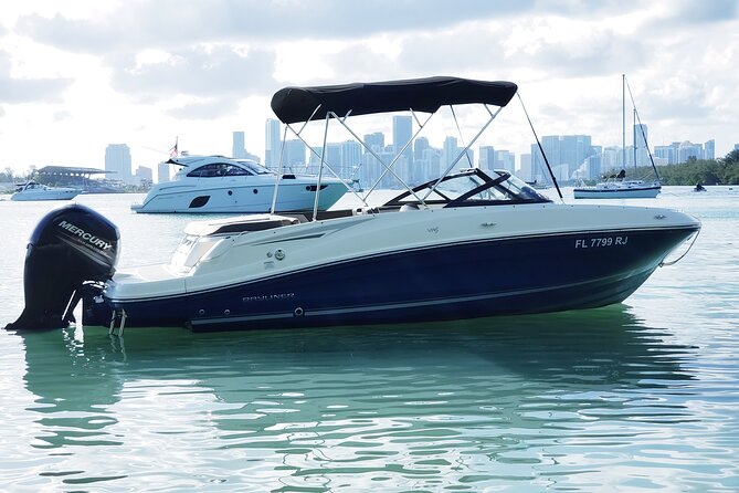 42 to 46 Ft Private Yacht Miami, rent for 2 our 4 hours, 12 ppl - Key Points Before You Go