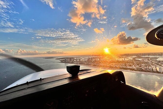 45-Minute Miami Beach Sunset Breathtaking Flight Tour - The Plane and the Setup: Cessna 172, Headsets, and Real Pilot Time