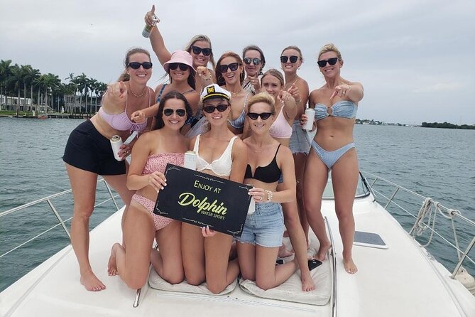 52' Yacht Rental in Miami Beach with Experienced Captain - Captain and Crew: Safety, Timing, and the Oscar Factor