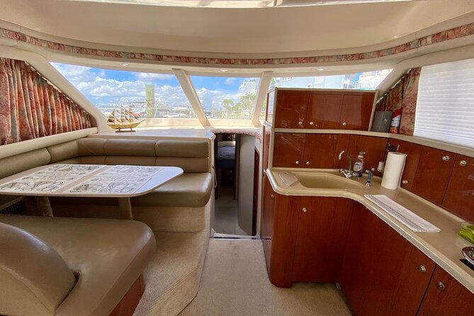 52' Yacht Rental in Miami Beach with Experienced Captain - Price and Fees: The $550 Group Rate vs Real Total Cost