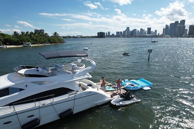 65ft Yacht Charter in Miami - Best Uses: Who This Charter Is For