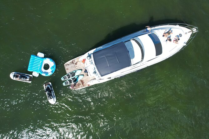 65ft Yacht Charter in Miami - Timing Rules: 3 Hours vs 4 Hours in Miami