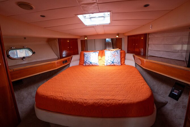70ft + Free Hour | Miami Yacht Rental | 3 to 8 Hours | 13 ppl - Price and the real cost of sailing (base fare + on-site charges)