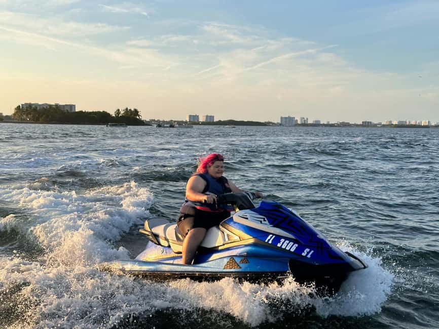 961 NW Seventh St Miami, FL 33136 Miami Jetski aventure #1 - The boat transfer: short rides, big skyline payoff