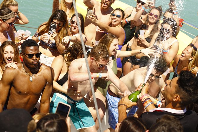 All Inclusive Party Boat Miami - The 3-Hour Timeline: What the Cruise “Feels Like” From Start to Finish