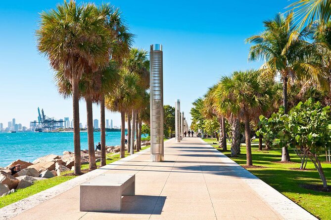 Award-winning Art Deco & History Walking Tour in Miami Beach - Miami Beach and Washington Ave: Reading the Commercial Corridor