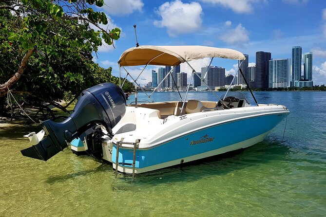 Best Miami self-driving boat rental! - Boat comfort for up to 8: shade, seating, and group-friendly control