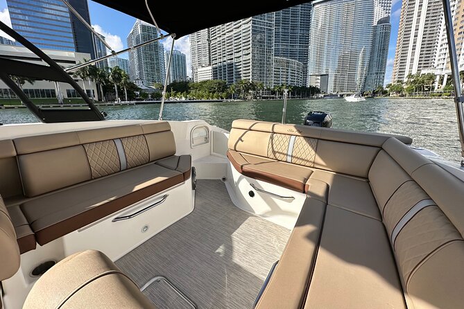 Best of Miami: Private Top-Rated Boat Charter & Guided Experience - Miami River to Biscayne Bay: The Route That Gives You Both City and Sea