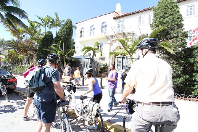 Bicycle Rental in Miami Beach - Lincoln Road as Your Mid-Ride Reset Point