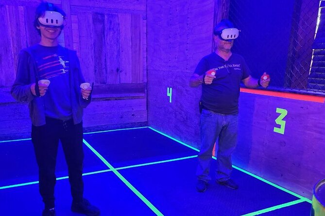 Bundle: 1 hour Axe Throwing+ 1 hour VR Escape Game - Who This Bundle Fits Best in Miami