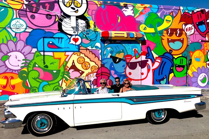 Classic Car Tour of Miami Beach, Wynwood and Little Havana - Art Deco museum stop: when a quick stop feels worth it