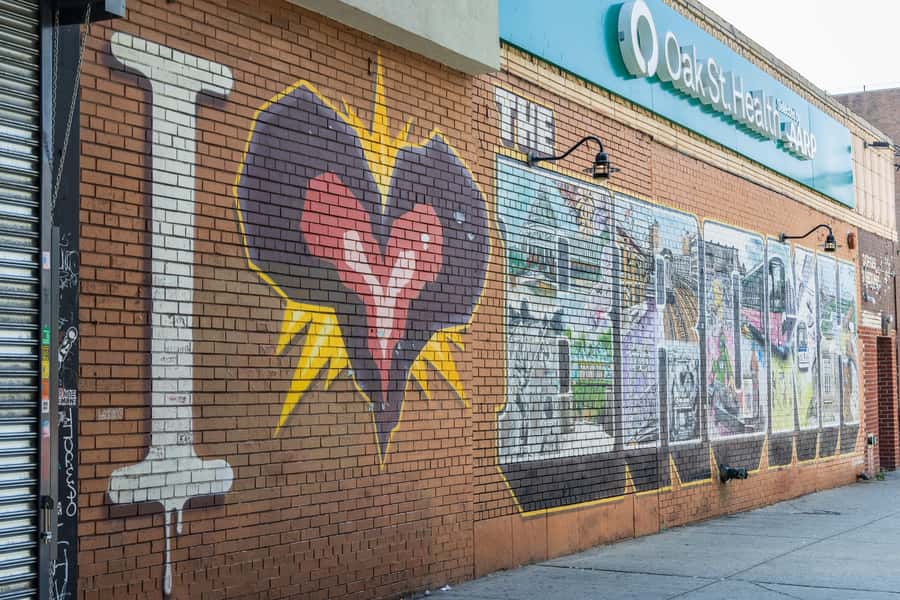 Discover NYC-Tour of Manhattan, The Bronx, Queens & Brooklyn - Harlem and the Apollo Theater: More Than a Photo Stop