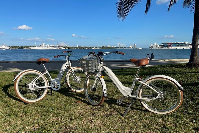 Electric Bike Rental Miami Beach - The throttle and 50+ mile range: why you’ll ride more than you planned