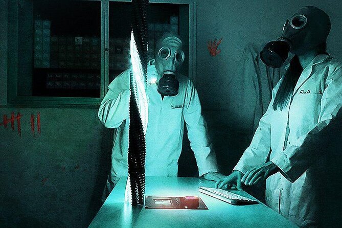 Escape room: Dr. Field's Mad Lab - Dr. Field’s Mad Lab: a one-hour puzzle sprint in Miami