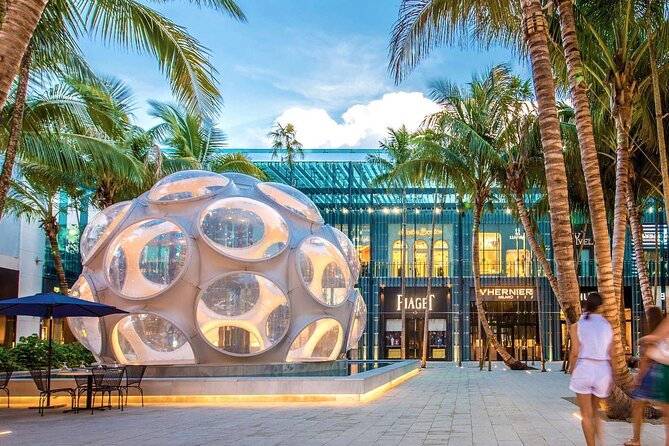 Flamingo Bus Miami Tours | Miami's Only Open-Air Trolley! - The Live Guide Factor: Why It Feels Personal (Especially If You Ask Questions)