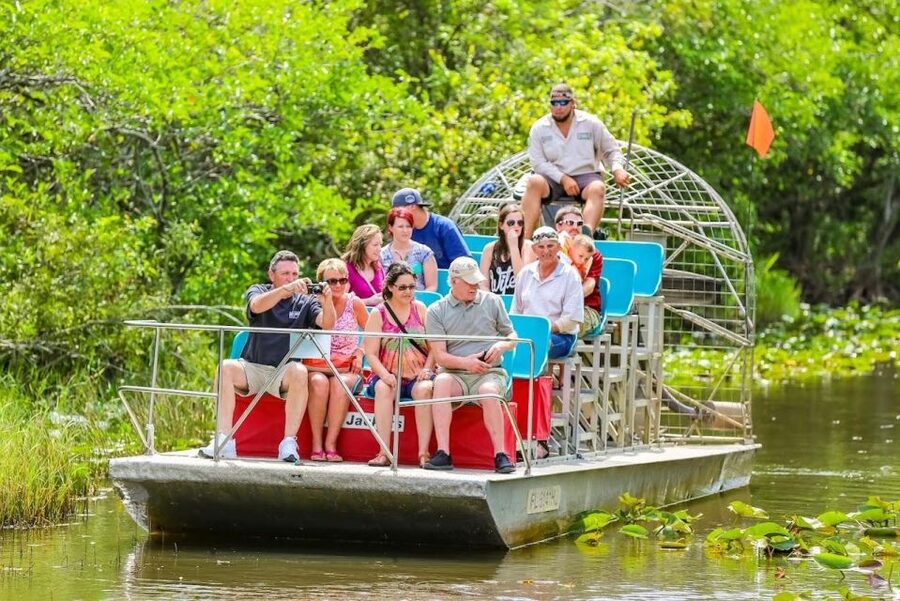 From Miami: Everglades Wildlife Show, Airboat & Bus Transfer - Comfort and Practicalities: Food Is the Only Big Missing Piece