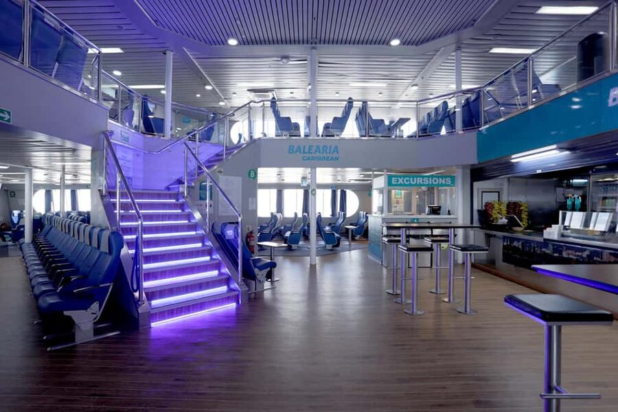 From Miami: Roundtrip Bimini Ferry with Hotel Transfers - Food, drinks, and budgeting beyond the ferry price