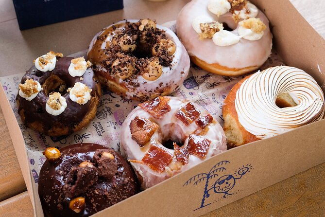 Handcrafted Donuts & Street Art: Wynwood's Most Unique Food Tour - 1-800-Lucky Finale: end with treats and a graffiti demo