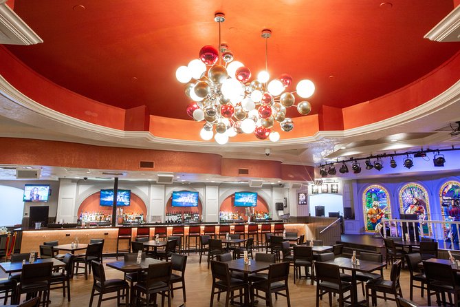 Hard Rock Cafe Miami - Hard Rock Cafe Miami: Bayside energy and rock memorabilia you can actually enjoy