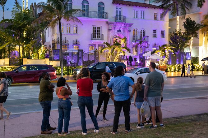 Hollywood Meets Miami Beach Movie and Tasting Tour - Nightclub and Latin bar segment: behind-the-scenes Miami Beach with a wink