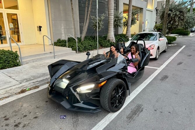 Hourly & Daily Slingshot Rental Miami - Getting comfortable fast: the orientation and Bluetooth win