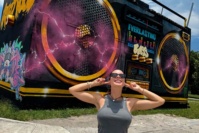 Influencer Experience (Wynwood and CityTour) Miami - The Influencer Photo Setup: More Than Just Pretty Stops