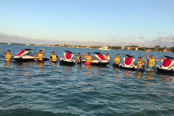 Jet Ski Freeride with Miami Watersports - Miami skyline on the water: the calmer ride-zone approach
