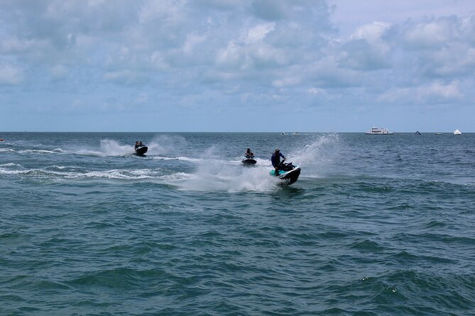Key West Tours from Miami: Dolphin Discovery, Snorkeling & More ! - Glass-bottom boat time: calm viewing and snack budgeting