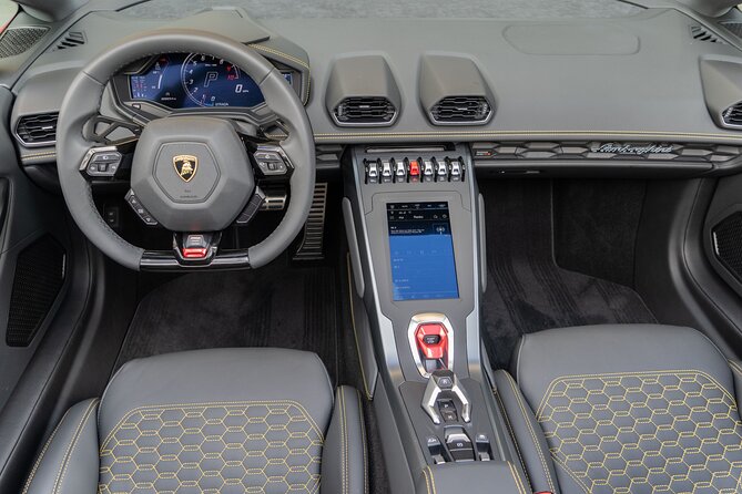 Lamborghini Huracan Spyder - Supercar Driving Experience in Miami - Service and Smoothness: Staff, Deposits, and the One Weak Spot