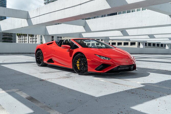 Lamborghini Huracan Spyder - Supercar Driving Experience in Miami - Where You Meet on Collins Ave and How the 1-Hour Experience Flows