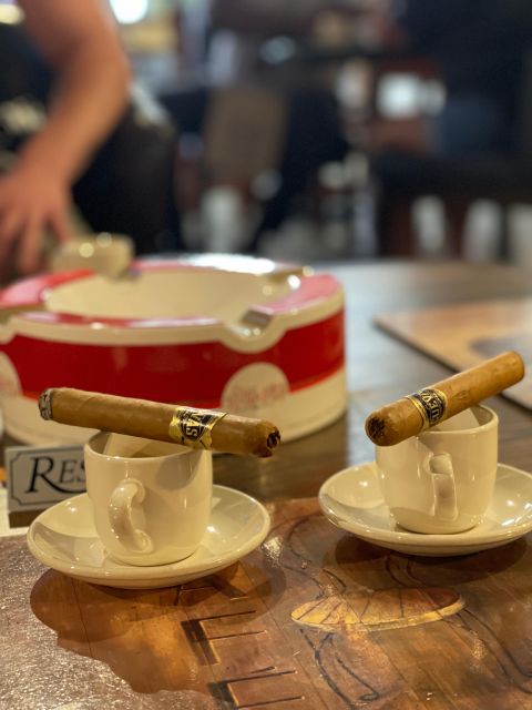 Little Havana: Cigar & Rum Tasting Experience - Little Havana Cigar Factory and the brief shopping window