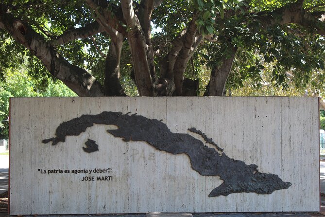 Little Havana Walking Tour for History Buffs - Cuban Coffee and Snacks: Fuel That Actually Helps