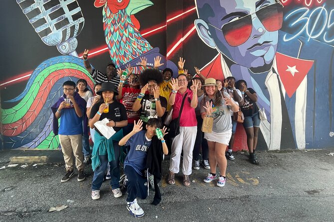 Little Havana Walking Tour with Optional Lunch or Rum Upgrade - Los Pinarenos Fruteria: guarapo sugarcane juice and a family story