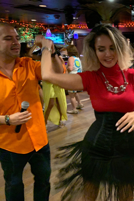 Mango's Miami: Salsa Lessons, Mojitos, Bites & Live Music - Practical tips: what to wear and how to plan your timing