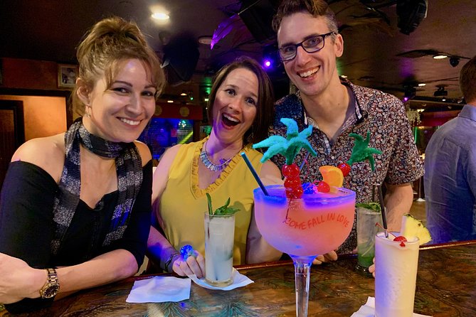 Mango's Miami: Sip & Salsa Lessons, Mojitos, Bites & Live Music - South Beach logistics: meeting point, shoes, and getting there