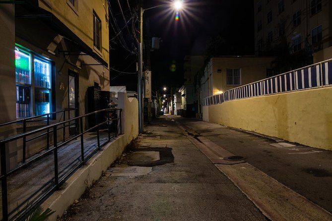 Menace, Murder & Malice: Miami Ghost Tours - What to wear and how to plan your evening around it