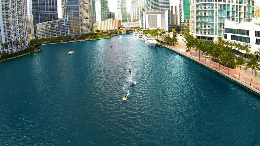 Miami: 1-Hour Jet Ski City Tour - Star Island Villas and the Celebrity-Waterfront Effect
