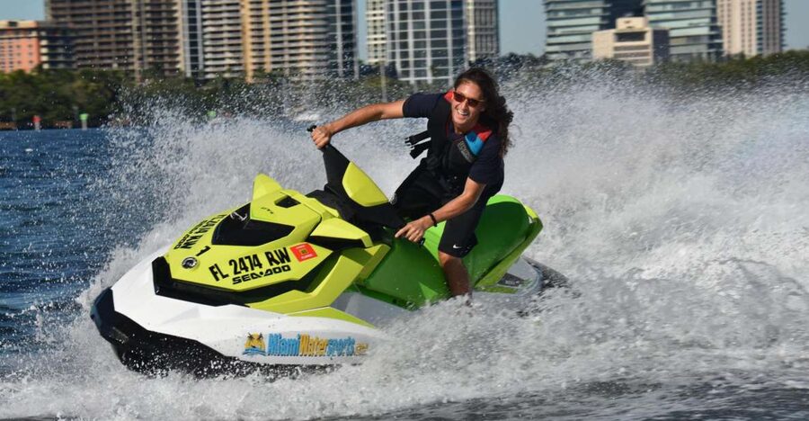 Miami: #1 Jet Ski Company used by Celebrities - Price and the real total: budgeting beyond the $20 headline