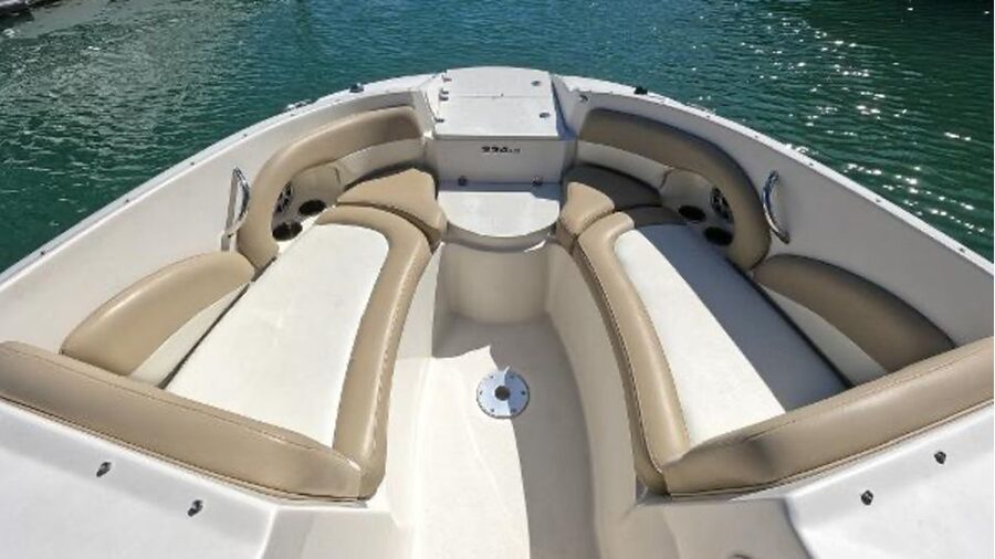 Miami: 24-Foot Private Boat for up to 8 People - Meeting Point and Parking Without the Usual Guesswork