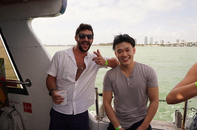 Miami: 3-Hours All Inclusive Party Boat Cruise - Views from the water: skyline, Star Island, and sunset drama
